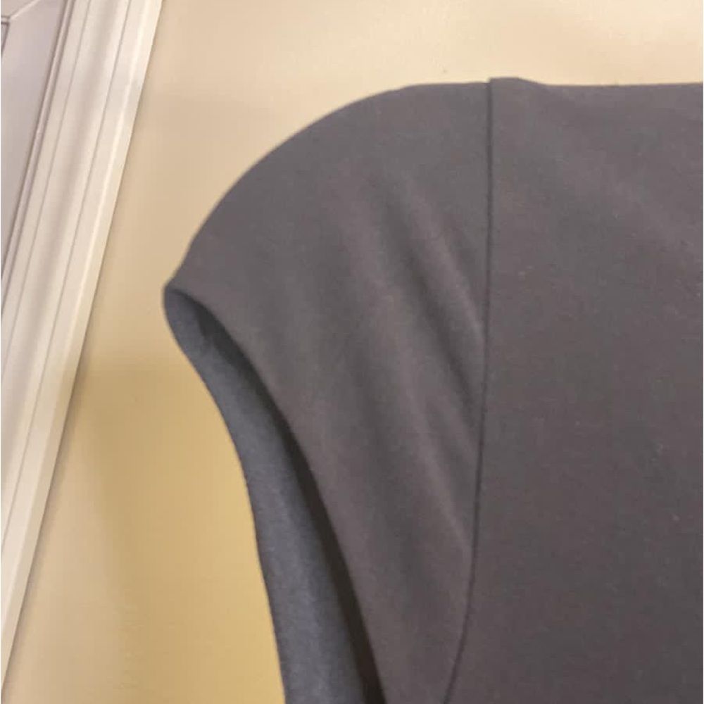Halston Heritage fit and flare dress cap sleeves black keyhole - Picture 12 of 14